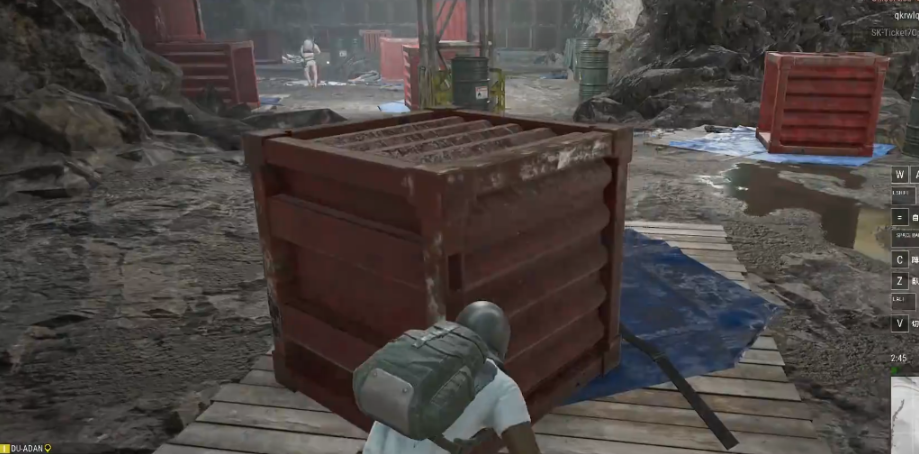 绝地求生如何搜敌人